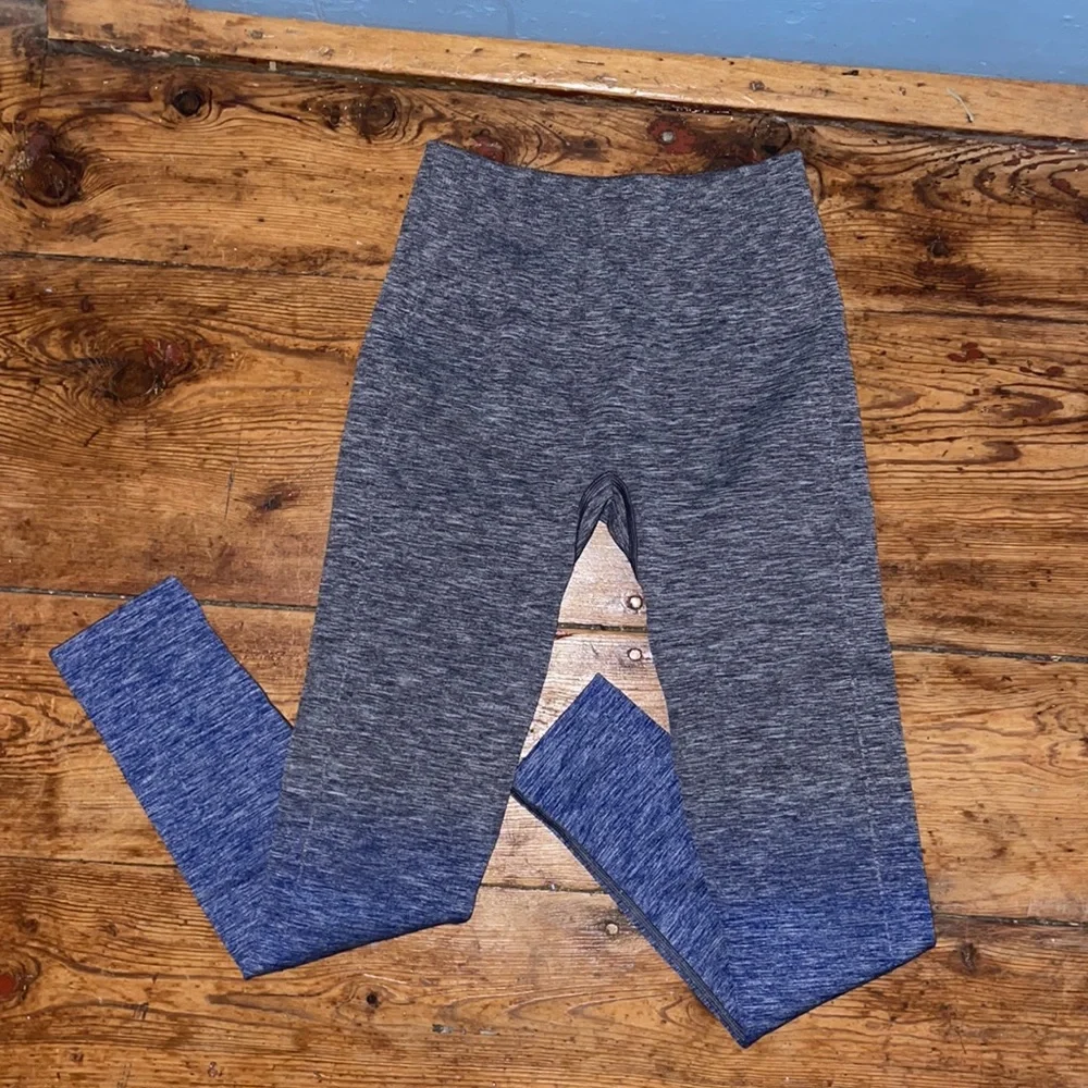 Lululemon Balance & Resist 7/8 Tight - Picture 5 of 11
